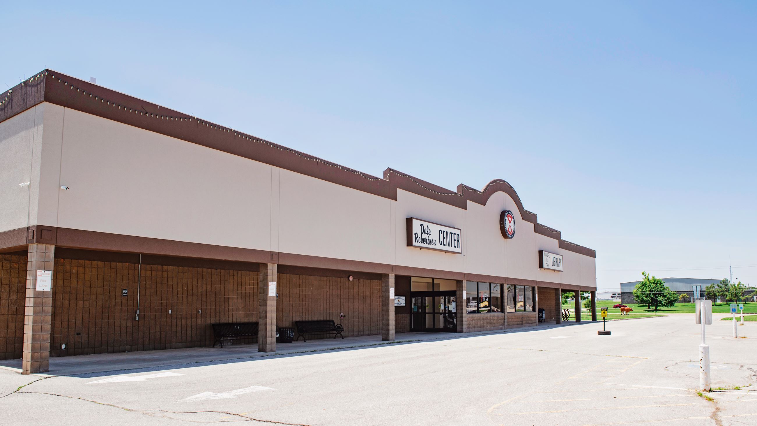 outside of a recreation building